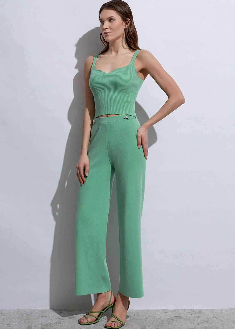 Apolet Detaylı Yeşil Triko Pantolon - 2