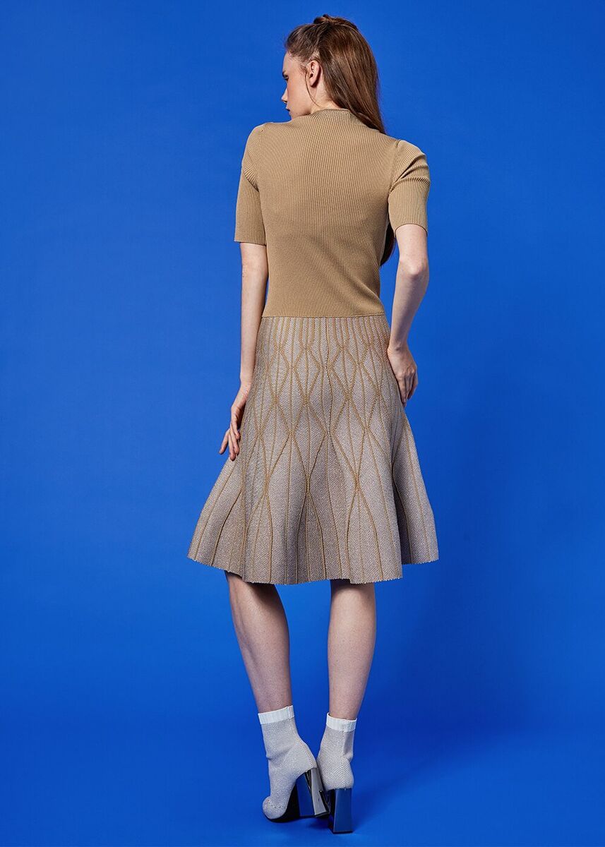 Bej Dizaltı Kloş Lurex Triko Elbise · 3