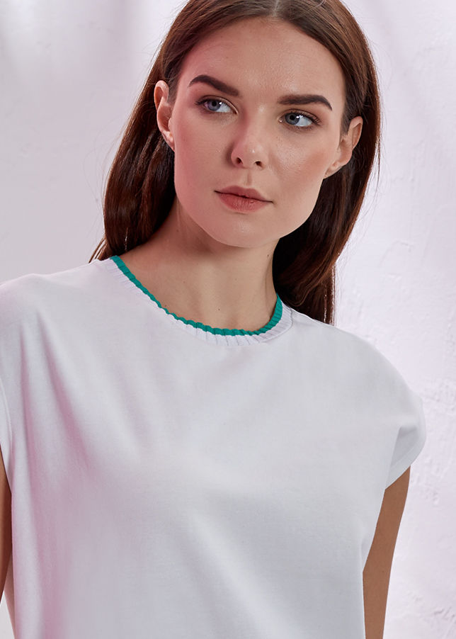 Bisiklet Yaka Kolsuz Beyaz T-Shirt · 5