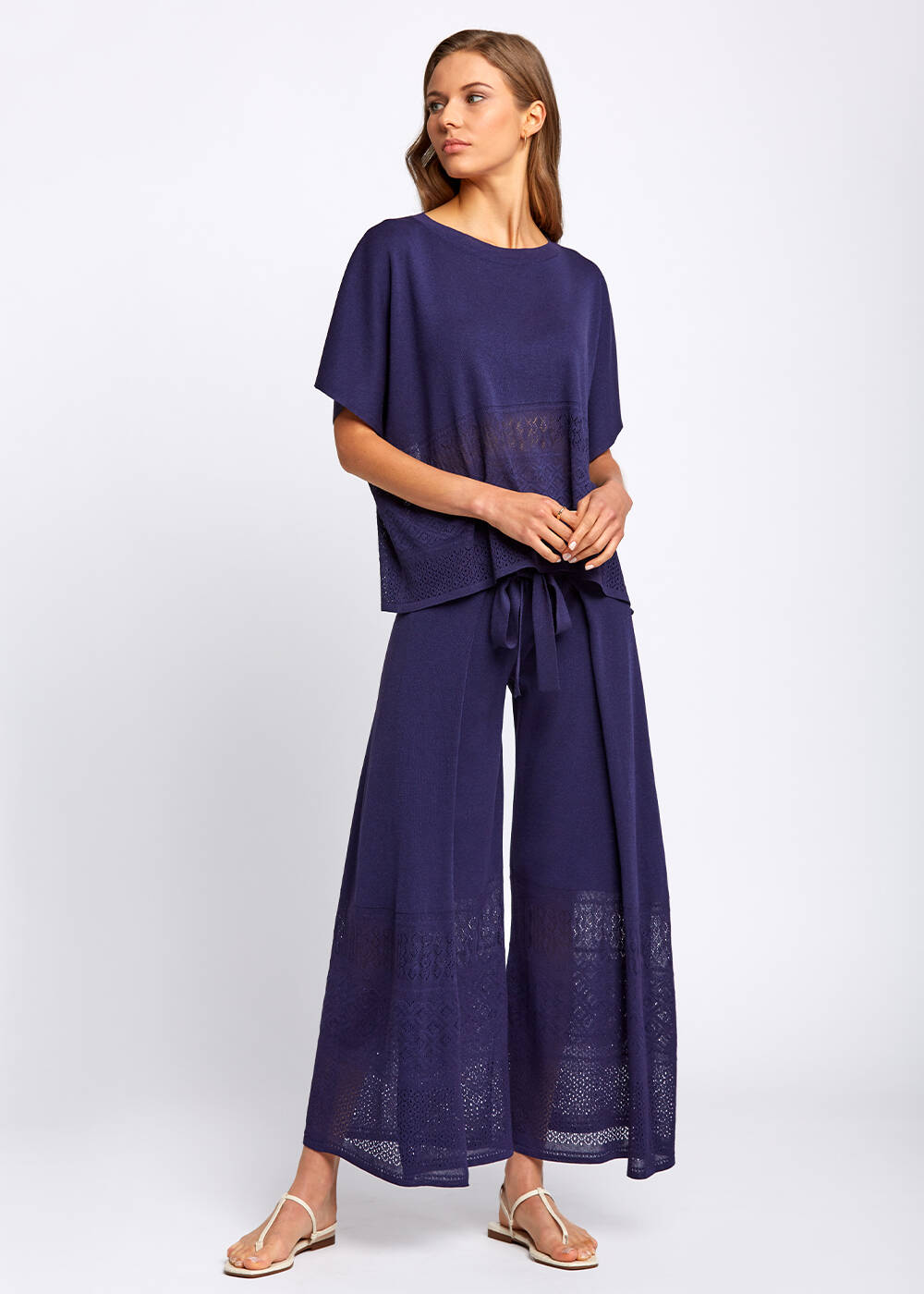 Bohemian Cropped Navy Knit Pants - 2