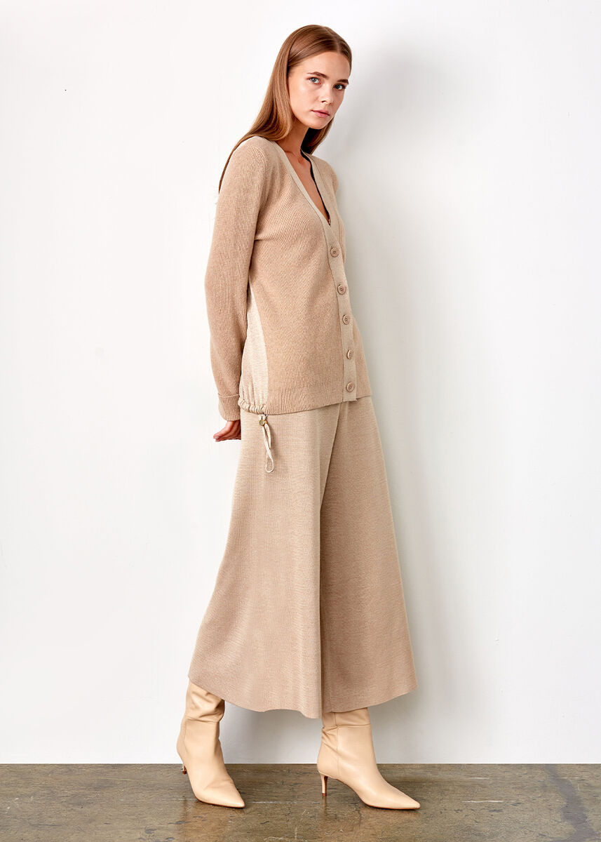 Bol Kesim İtalyan İplik Crop Bej Triko Pantolon · 4