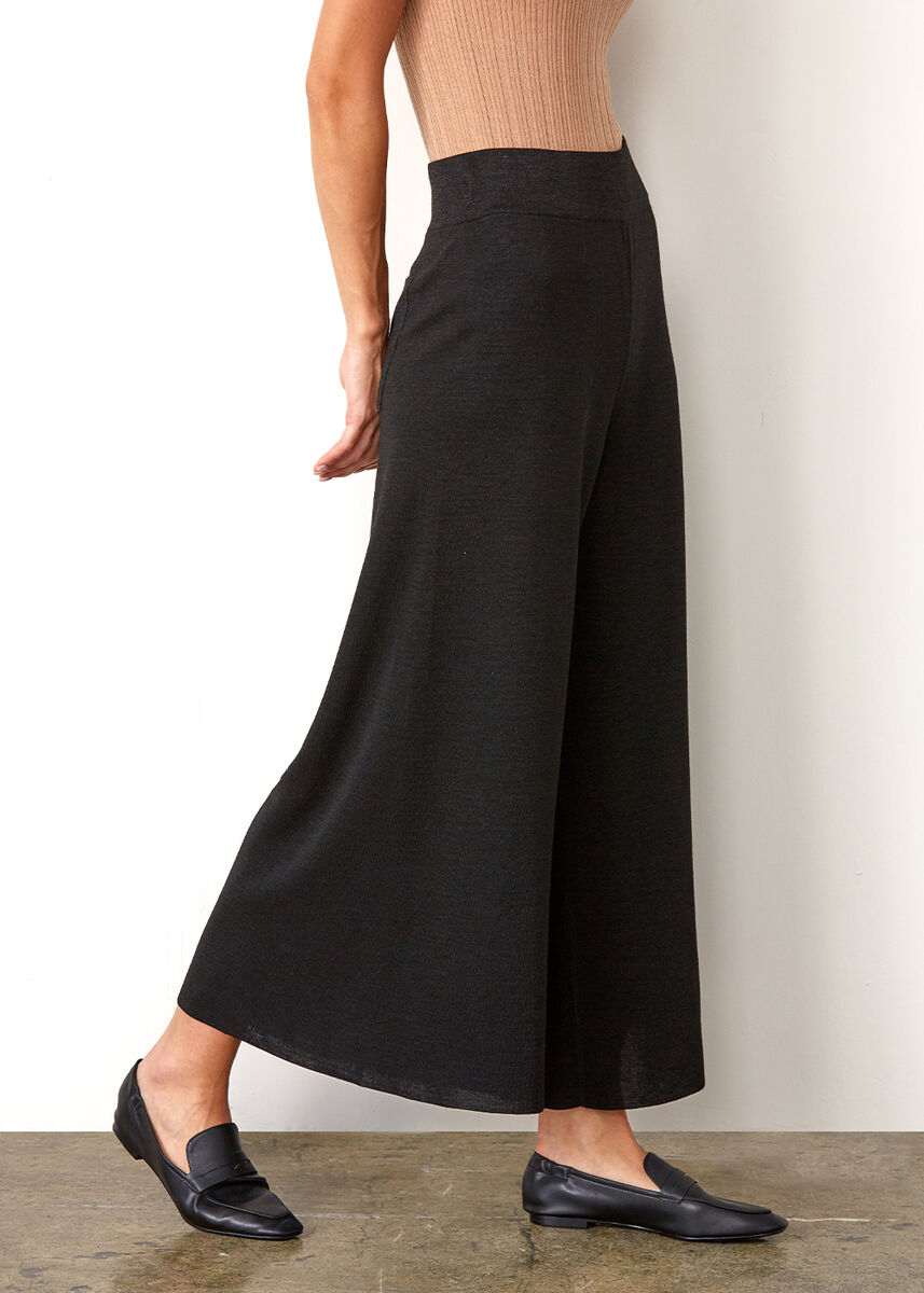 Bol Kesim İtalyan İplik Crop Siyah Triko Pantolon · 4