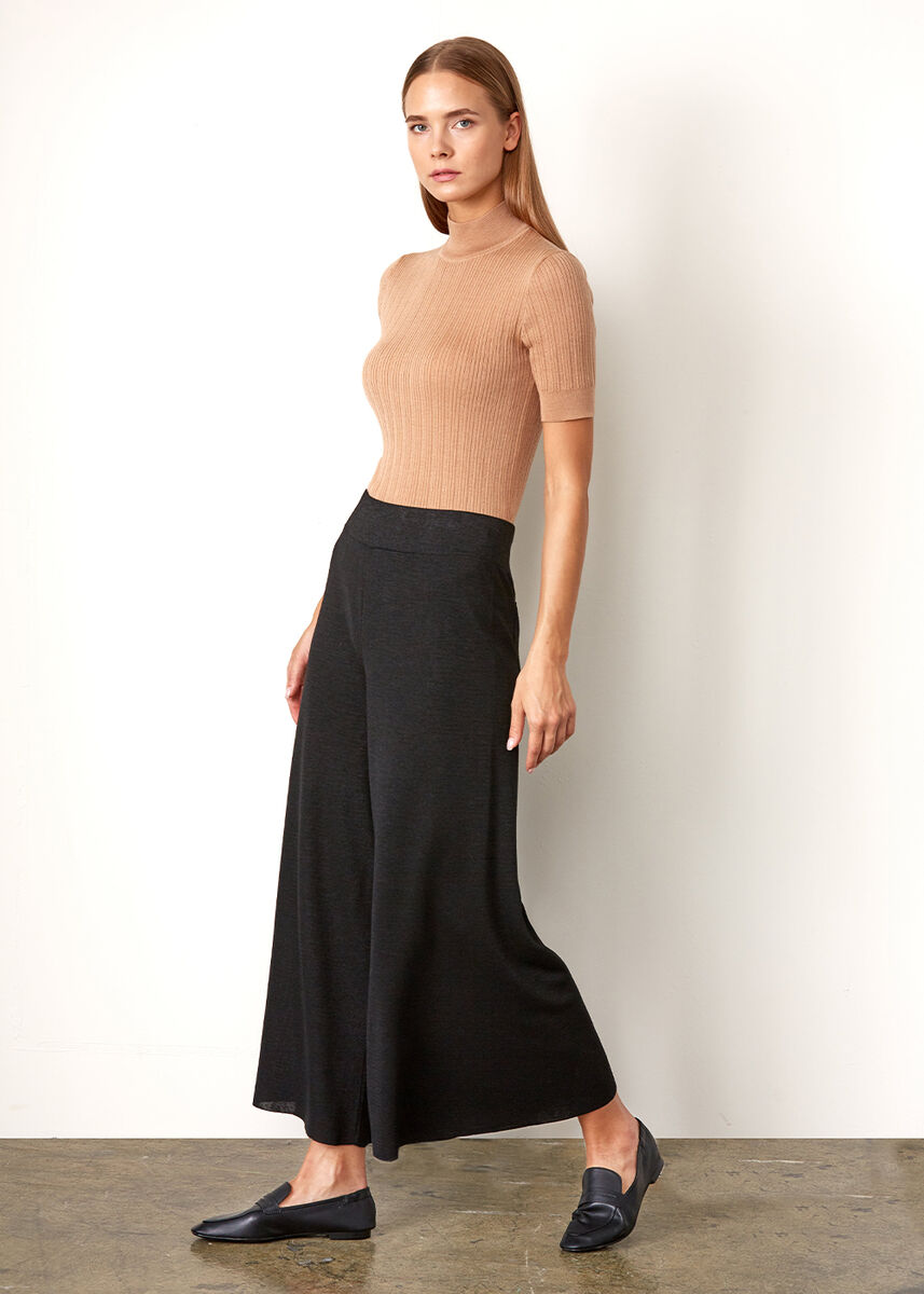 Bol Kesim İtalyan İplik Crop Siyah Triko Pantolon · 5