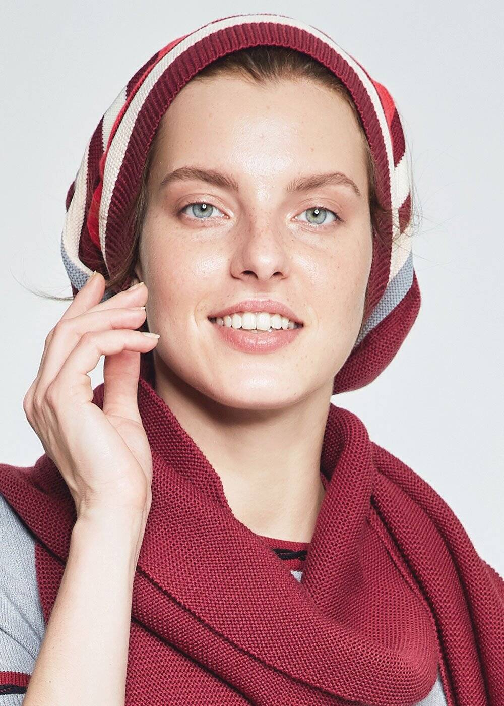Çizgili Bordo-Kırmızı Yün Örgü Şapka - 1
