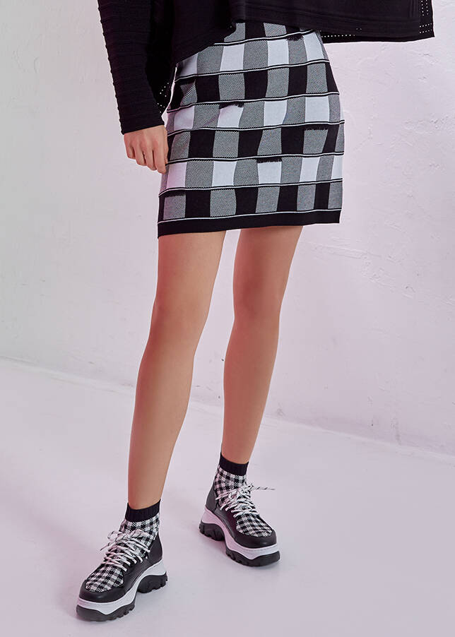 CROWN PATTERNED MINI SKIRT - 1