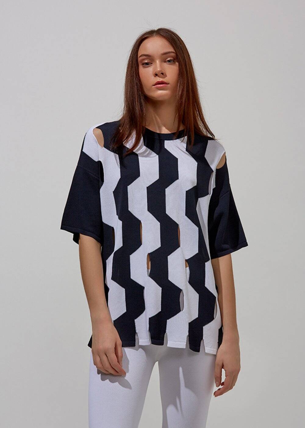 Cut Out Patterned Navy Knit Top - 1
