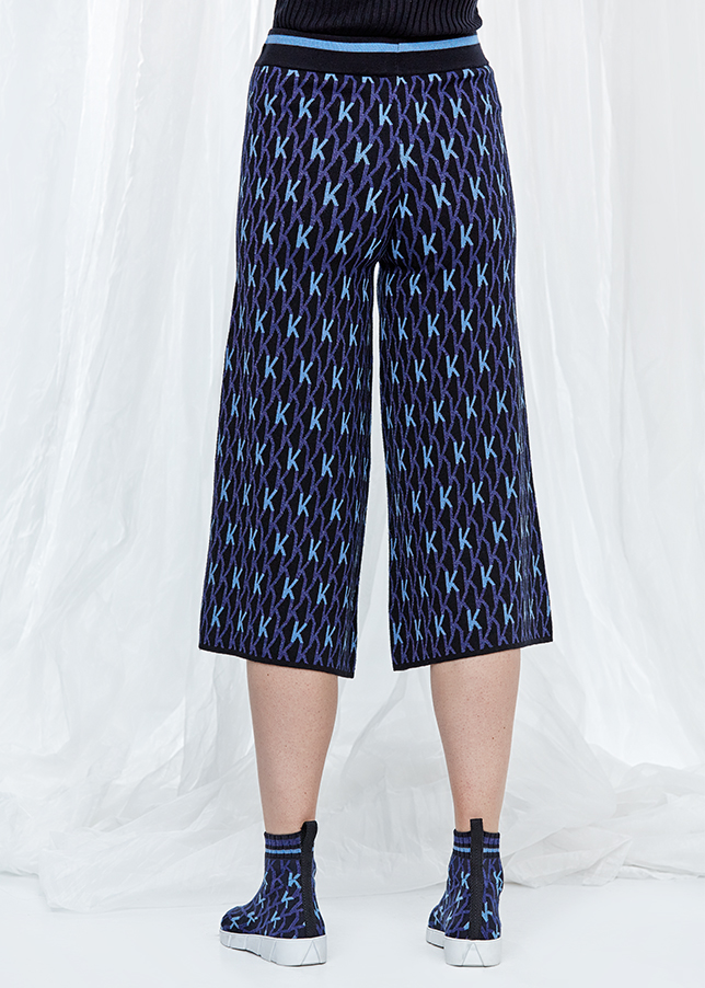 Desenli Bol Paça Siyah Triko Pantolon · 3