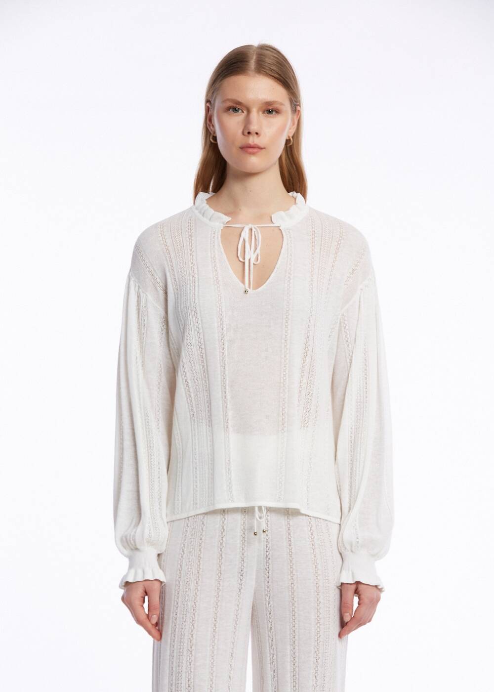 DROP COLLAR SPECIAL DESIGN PEARLY KNIT TOP - 1