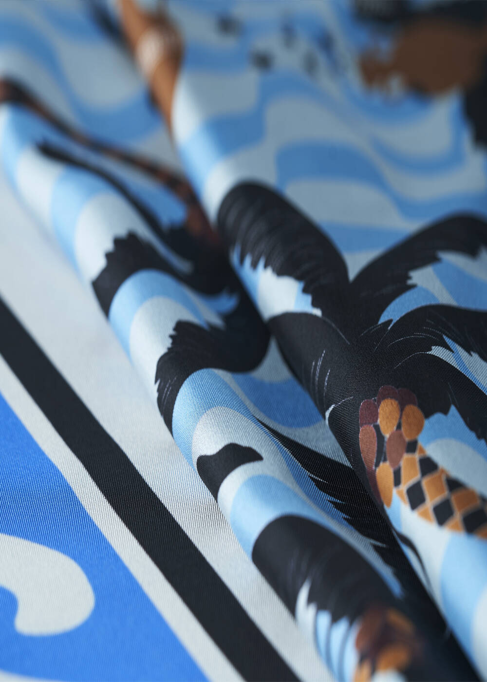 FIGURATIVE PATTERN PHERAHS LOGOED PURE SILK SCARF - 2