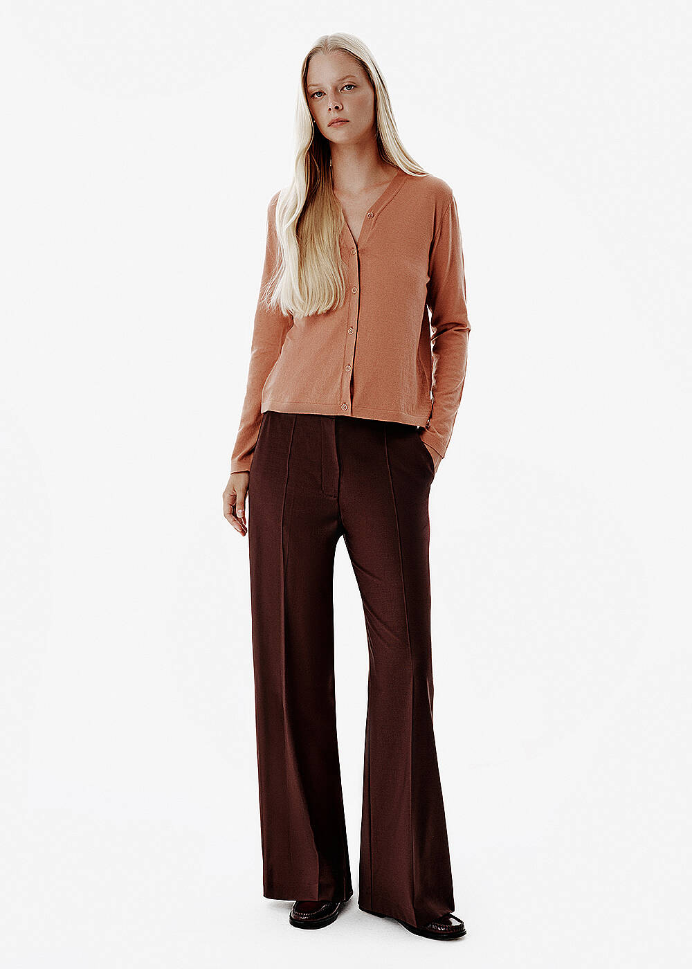 Fine Knit Enamel Button Brown Cardigan - 2