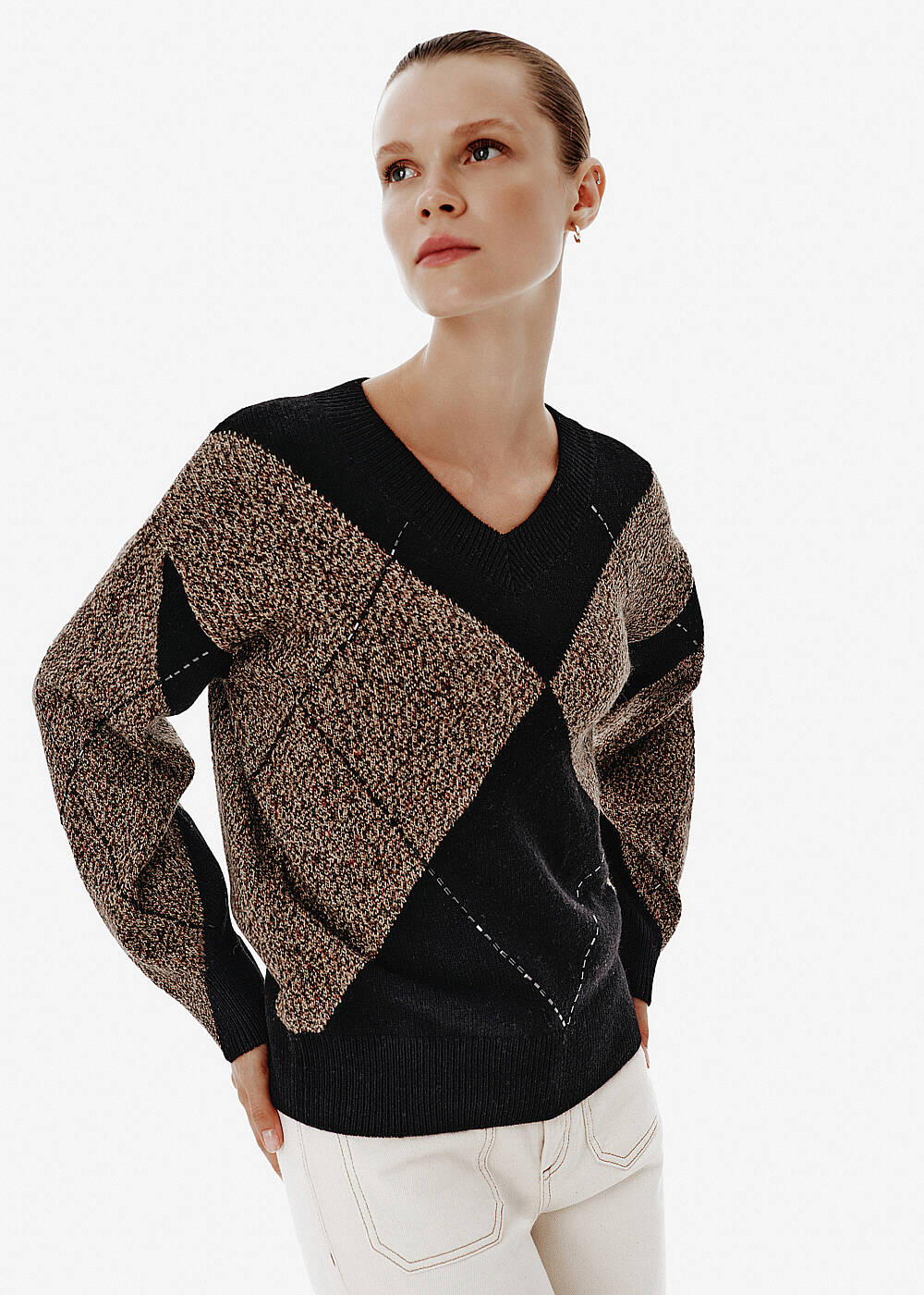 Intarsia Knit Rhinestone Detail Black Sweater - 1