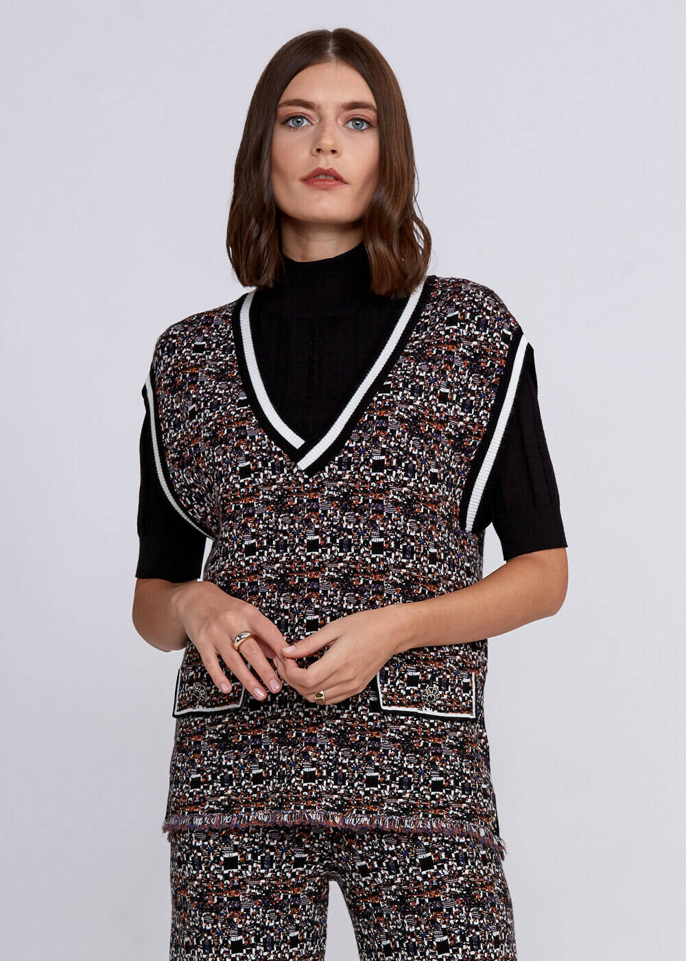 Jacquard Detailed Jeweled Button Knit Vest - 1