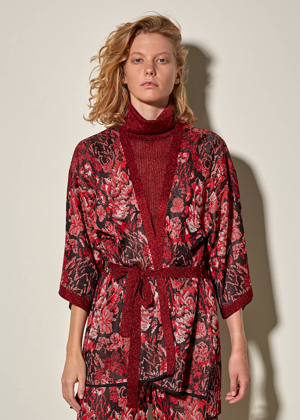 Kemerli Çiçek Desen Kırmızı Triko Kimono Hırka - 1