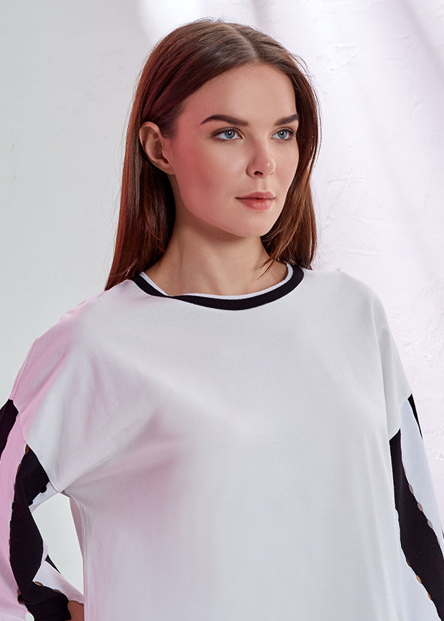 Kolları Triko Detaylı Beyaz T-Shirt · 5