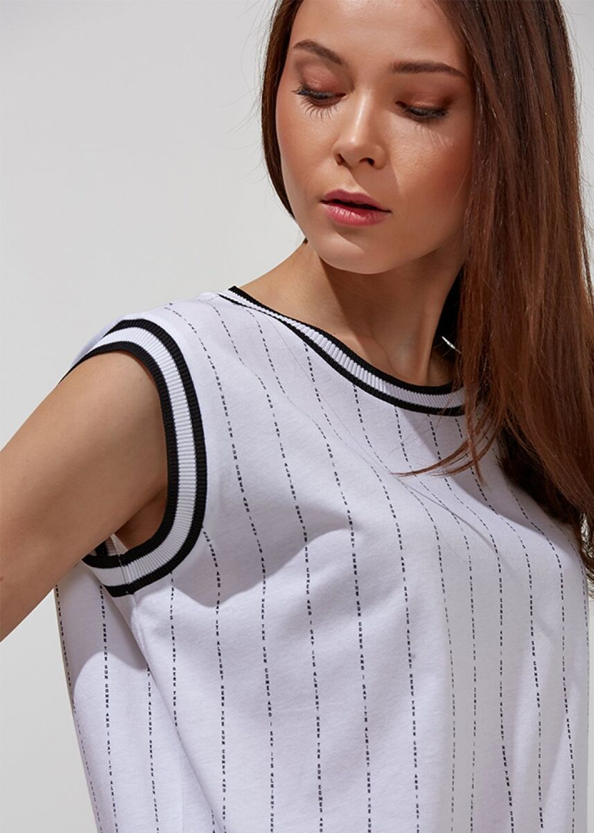 Kolsuz Beyaz Pamuk T-Shirt · 5