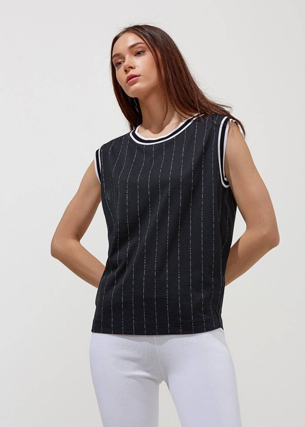 Kolsuz Siyah Pamuk T-Shirt - 1