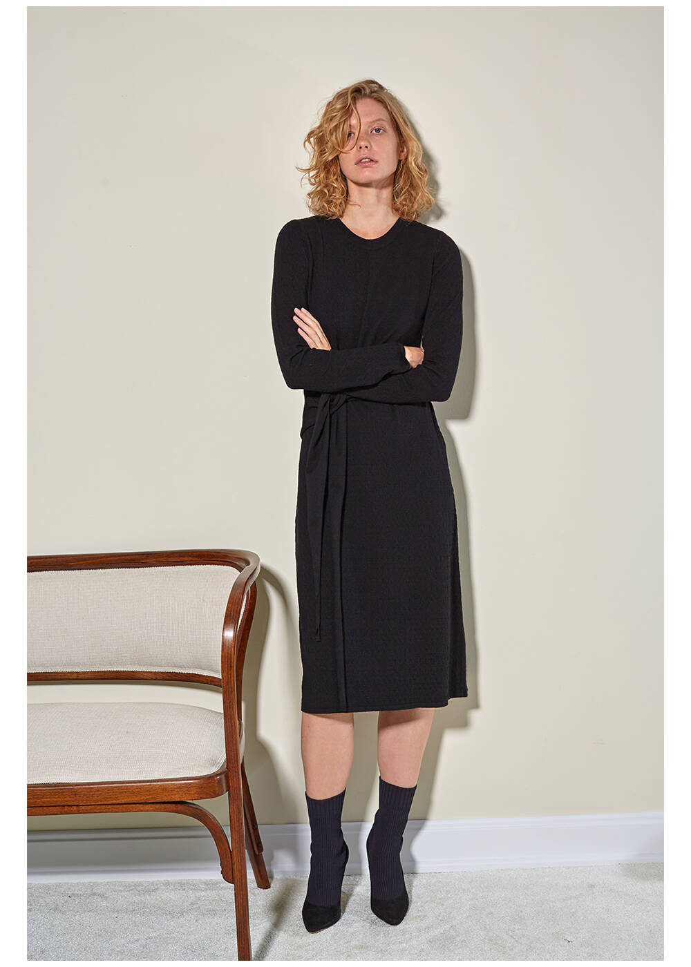 Maxi Black Knit Dress With Belt - 2