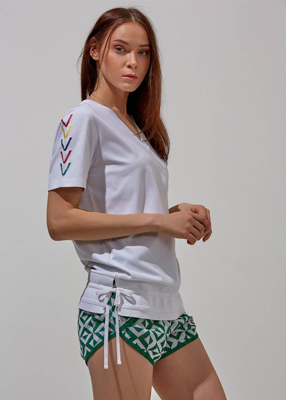 Pamuk V Yaka Beyaz T-Shirt - 1