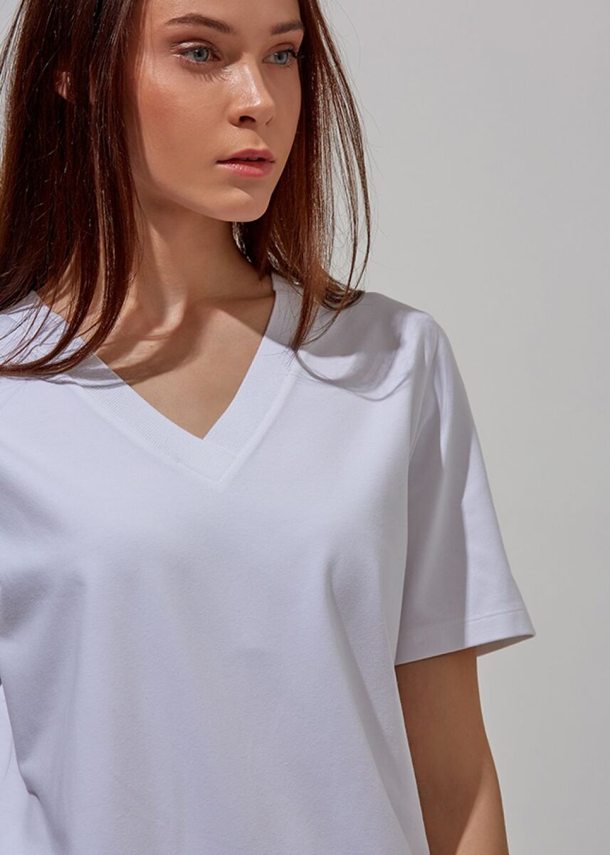 Pamuk V Yaka Beyaz T-Shirt · 6