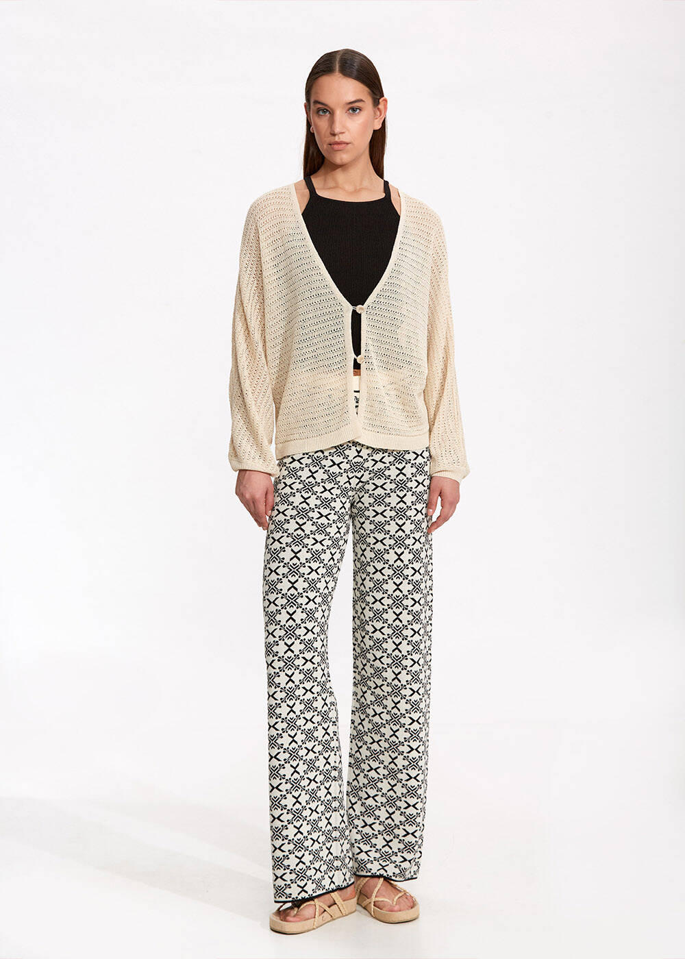 Seashell Button Linen Sand Knit Cardigan - 2