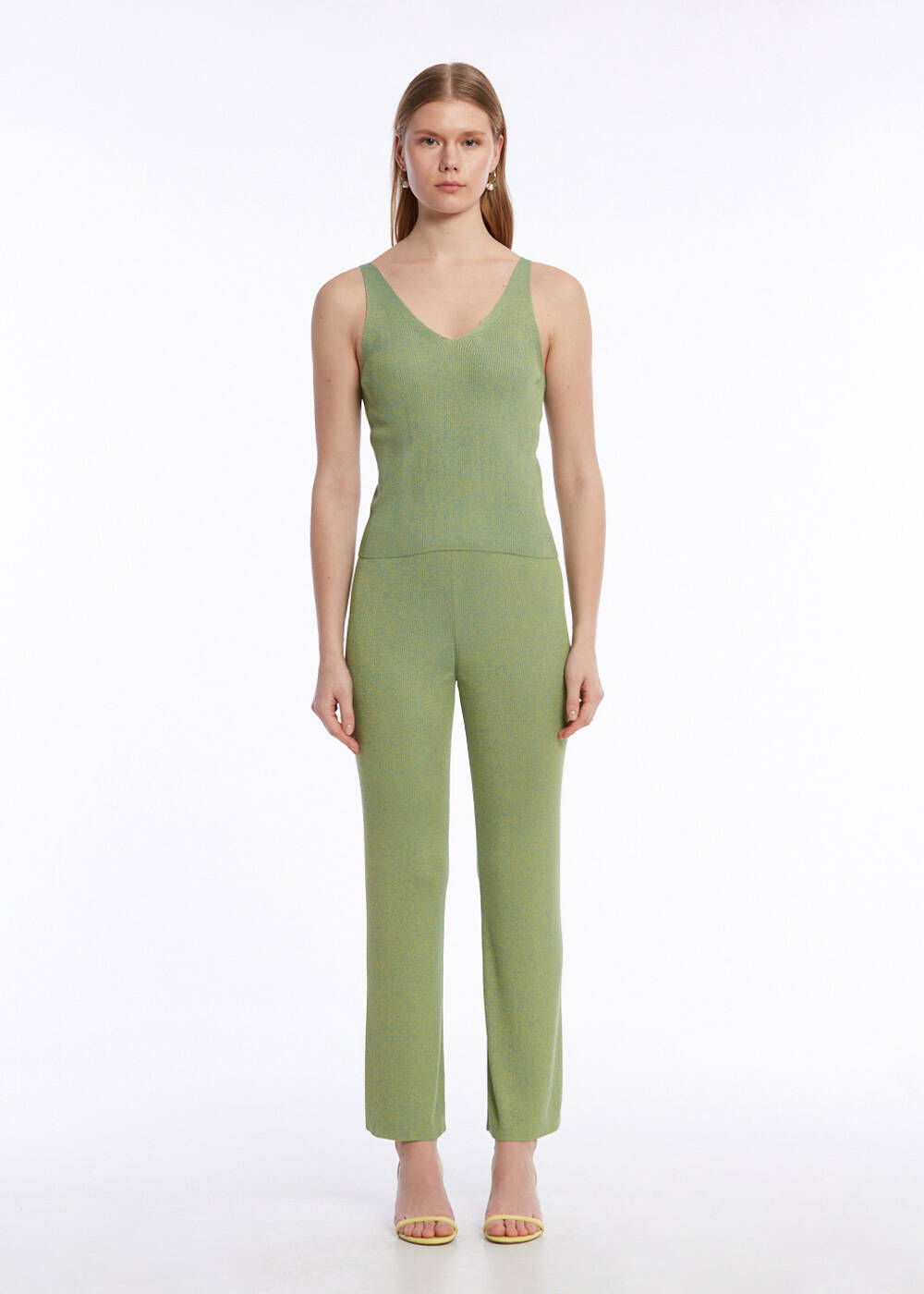 SLIM FIT PISTACHIO KNIT TOP - 2