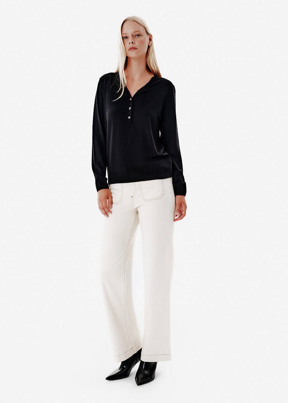 Superfine Knit BlackButton-Detail Collar Sweater - 2