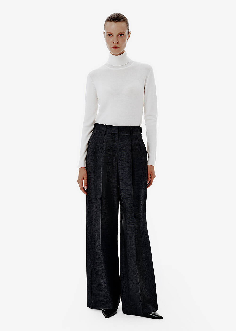 Turtleneck Ecru Basic Knit Top - 2